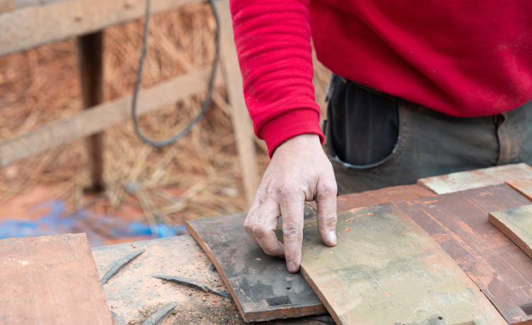 Formation couvreur : un métier qui recrute partout en France - Ecole du toit Asturienne