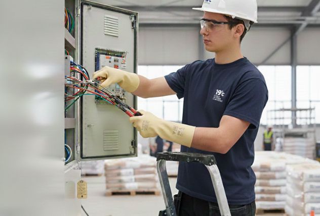 Apprenti Electricien