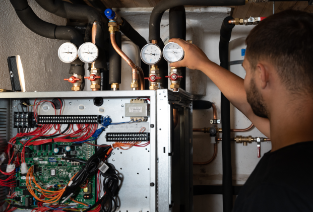 Monteur dépanneur en climatisation Ecole 19°C CEDEO