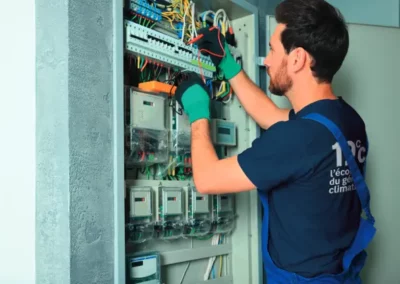 Formation Électricien d&rsquo;Équipement du Bâtiment : Débouchés et Compétences